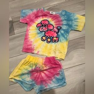Super cute tie dye set! Appliqué satin poodle. Lola and The Boys.